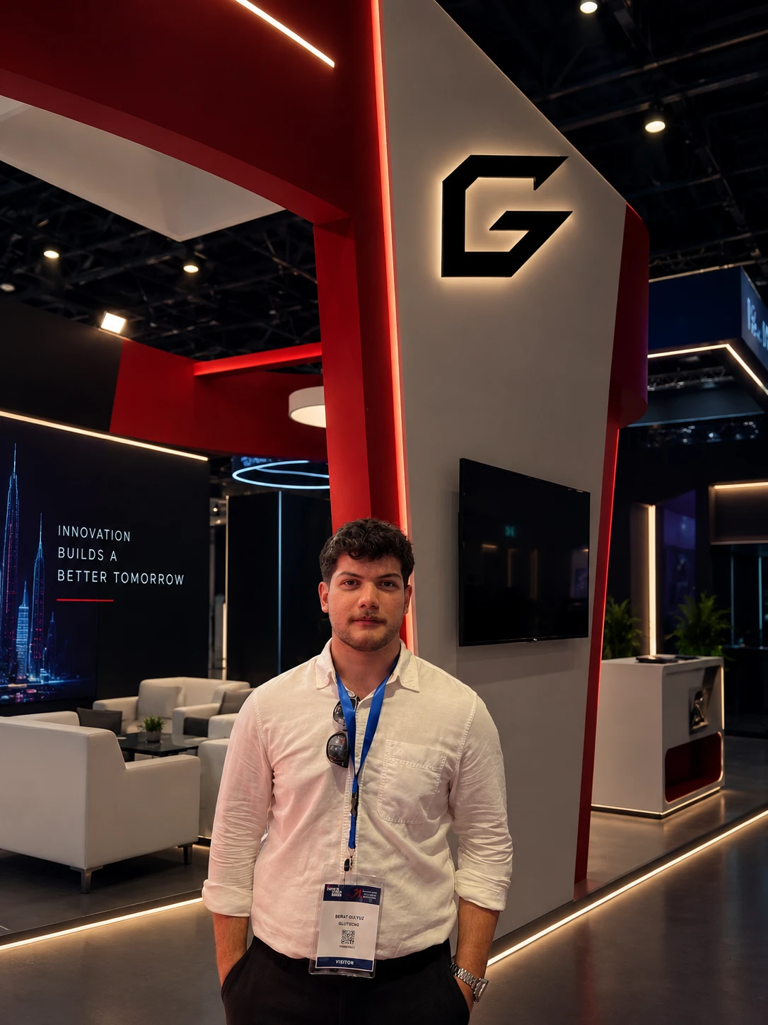 Berat Gulyuz at the GLUTECHS stand